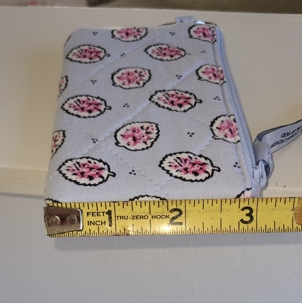 NWT Vera Bradley Light Blue and Pink Quilted Key And Card Holder - Picture 9 of 12